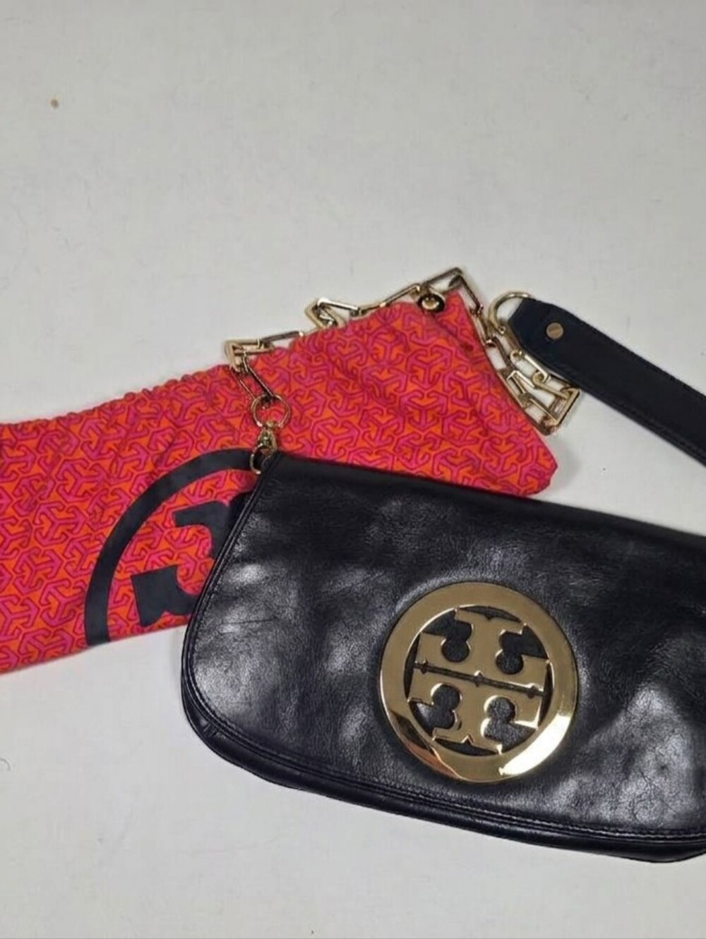 Tory Burch  Reva Black Leather Clutch Crossbody Gold Emblem